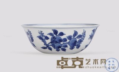 明万历 青花折枝瑞果纹卧足碗 直径10.8cm