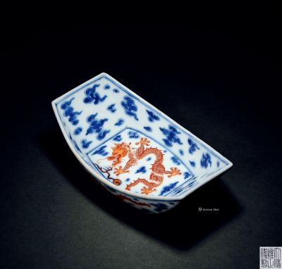 清雍正 青花矾红龙纹茶船