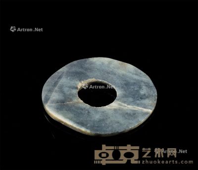 齐家文化(B.C.2200-1600) 玉璧 直径10.4cm
