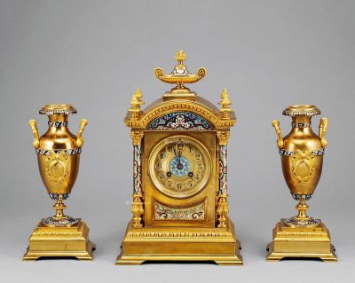 1895年 珐琅三件套钟