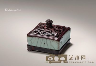 明 仿哥釉四方洗 长7.1cm