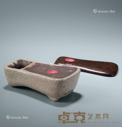 清中期 仿哥釉箕式砚 长10cm