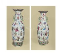 19TH CENTURY A LARGE PAIR OF FAMILLE ROSE‘WU SHUANG PU’ BALUSTER VASES