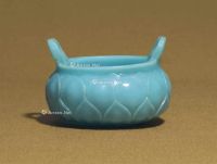 QIANLONG FOUR-CHARACTER INCISED MARK WITHIN A DOUBLE SQUARE AND  AN OPAQUE BLUE GLASS‘LOTUS’ CENSER