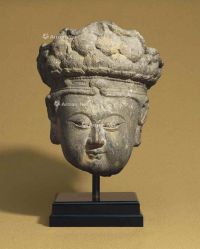 MING DYNASTY（1368-1644） A GREY STONE HEAD OF A BODHISATTVA