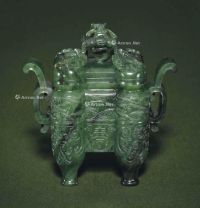 QIANLONG PERIOD（1736-1795） A SPINACH GREEN-JADE ARCHAISTIC VESSEL AND COVER，TULU