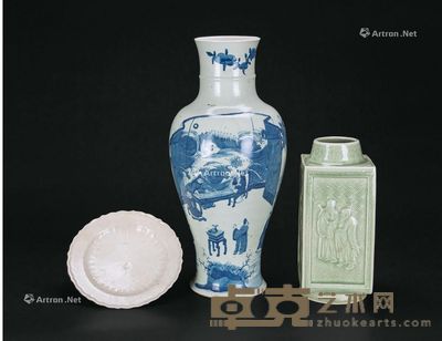 民国 青花人物大瓶,影青人物瓶,白釉葵花碟 (三件一组) Vasse 高29-46cm;Dish 直径21cm