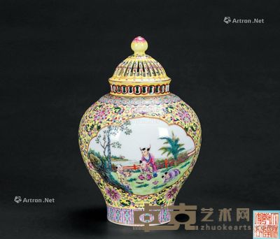 民国 黄地粉彩纒枝开光人物罐配缕空顶盖 高22cm
