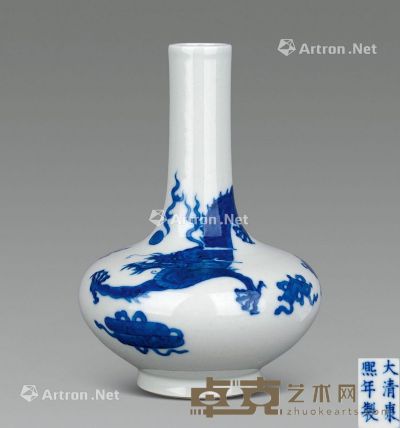 清 青花云龙纹瓶 高14.5cm
