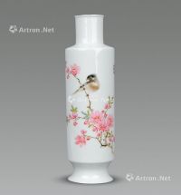 清 粉彩薄胎花鸟瓶