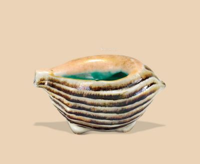 清 海螺瓷水盂