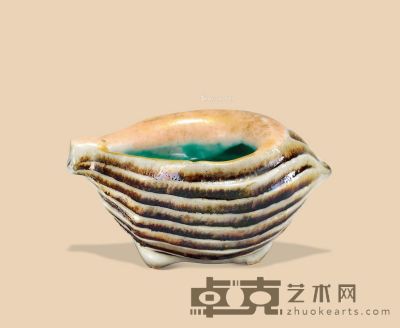清 海螺瓷水盂 高4cm