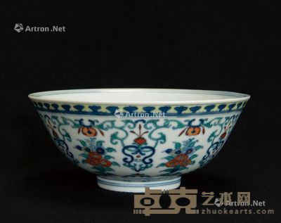 豆彩团菊纹碗 直径15cm