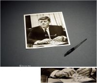 约1958年作 肯尼迪 签名照及签字笔
