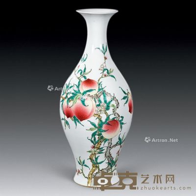 粉彩桃蝠纹橄榄瓶 高43.8cm