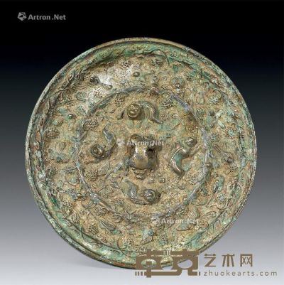 明代 海兽葡萄纹铜镜 径11cm