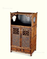 清代（1644-1911年） 斑竹冰裂纹茶柜
