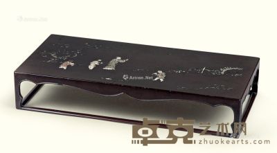 明代（1368-1644年） 褐漆嵌螺钿把酒问青天赏月图纹长方台 长52.5cm；宽25.5cm；高9.5cm