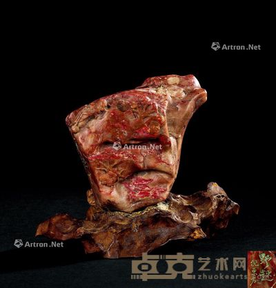 清代(1644-1911年) 鸡血石雕花卉草虫纹山子摆件 高12cm