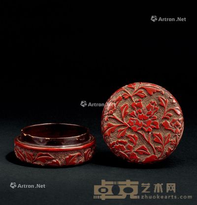 明代（1368-1644年） 剔红牡丹纹香盒 直径7.9cm；高4cm