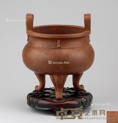 明代(1368-1644年) 紫砂冲天耳三足香炉 直径22.5cm;高25.2cm