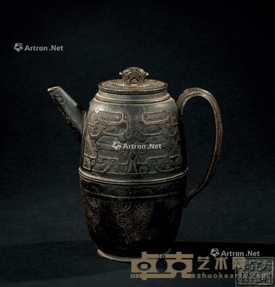 清代（1644-1911年） 锡刻饕餮纹执壶 宽15.6cm；高16.7cm