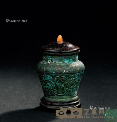 明末清初(约1627-1684年) 铜错银鎏金兽面纹小罐 高5.6cm