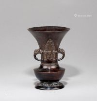 清代（1644-1911年） 铜双兽耳花觚