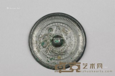 唐代(618-907年) 龙纹铜镜 直径10.4cm
