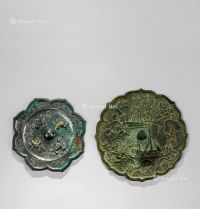 金代（1115-1234年） 唐代（618-907年） 航海纹铜镜 瑞兽花鸟花棱镜 （二件一组）