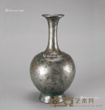 唐代（618-907年） 青铜净瓶 高26.6cm