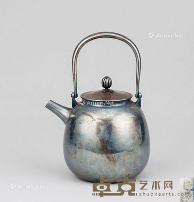 瓜棱钮银壶 宽13cm;高18.3cm;重350g