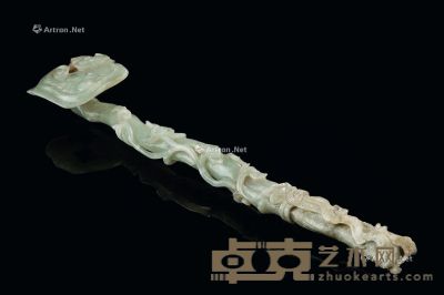 清代（1644-1911年） 青玉莲纹灵芝如意 长32cm