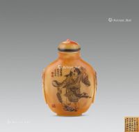 清代（1644-1911年） 区越山刻鹤顶红刘海戏蟾鼻烟壶