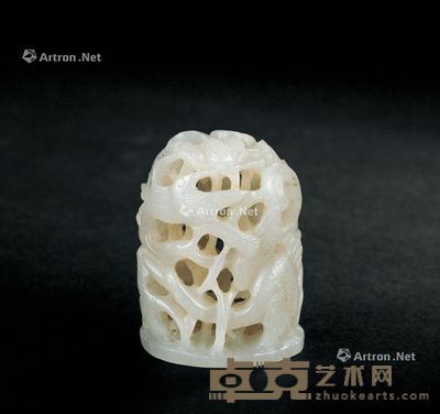 清早期(1644-1775年) 白玉镂雕花鸟纹炉顶 长3.5;宽2.8;高4.7cm