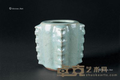 青瓷琮式花器 长9.1；宽9.1；高11cm