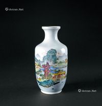 清乾隆（1736-1795年） 粉彩山水纹灯笼瓶