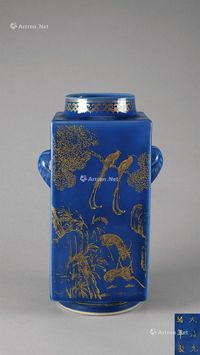 清代（1644-1911年） 霁蓝釉描金花鸟博古纹双耳四方瓶