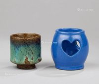 明代（1368-1644年） 紫砂胎天青钧窑茶托海鼠釉小杯 （二件一组）