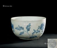 明代（1368-1644年） 青花花蝶纹碗