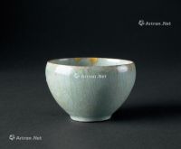李朝（1392-1910年） 青瓷花卉纹碗