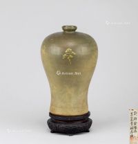 李朝（1392-1910年） 高丽青瓷梅瓶