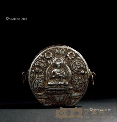 清代（1644-1911年） 铁铸佛龛 宽10.8；高8.6cm