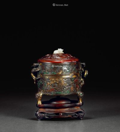 宋 青铜鎏金螭龙耳筒式炉