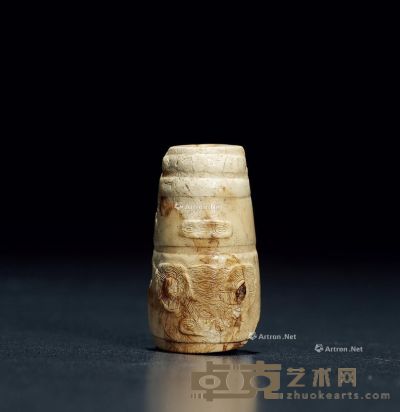 良渚文化 神人兽面纹玉饰 高3.7cm