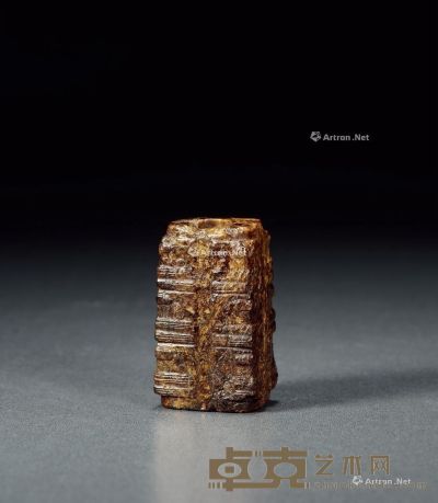 良渚文化 三节神人兽面纹玉琮 高6.5cm