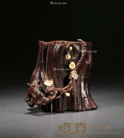 清 木雕随形梅花笔筒 高14cm；口径10.5cm