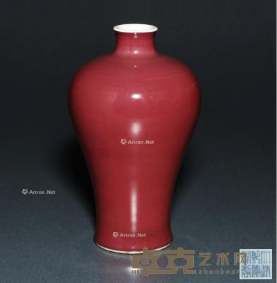 清乾隆 霁红釉梅瓶 高22.5cm