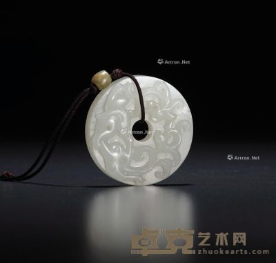 清 白玉雕螭龙纹璧 直径5.4cm