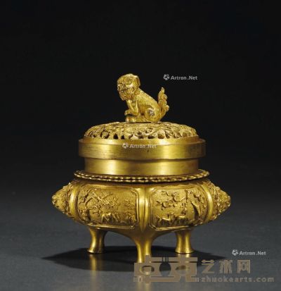 清 铜鎏金狮钮开光喜鹊登梅纹香熏炉 带盖高9.9cm；口径6.9cm